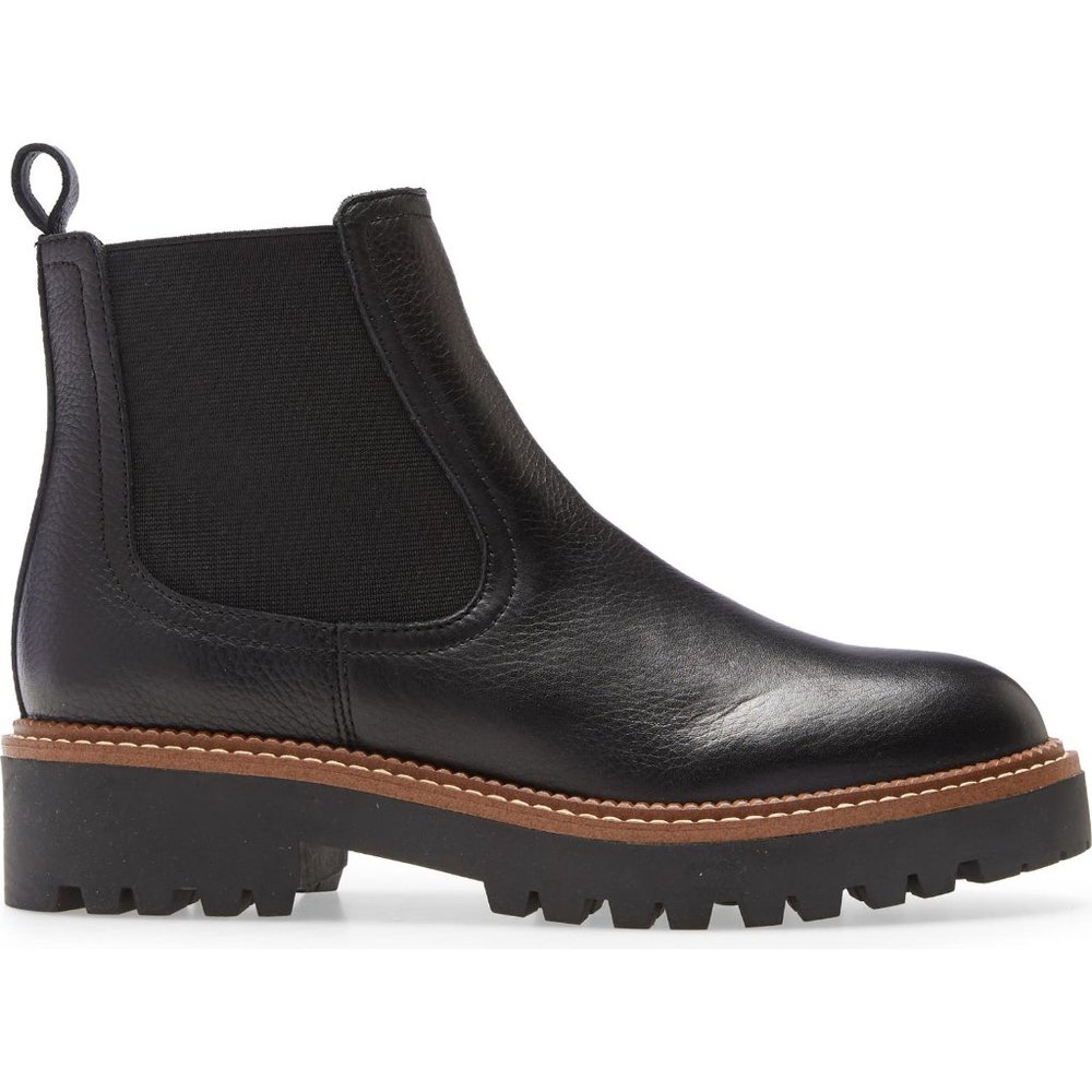 Caslon Miller Water Resistant Chelsea Boot Size 10